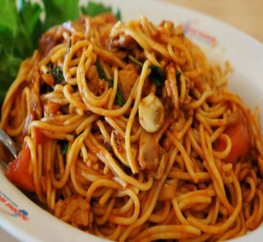 Chilli Garlic Chicken Noodles