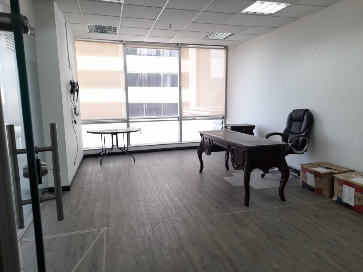 Oficina En Arriendo - Usaquen, Bogota