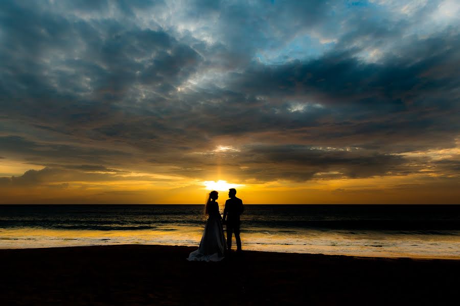 Fotógrafo de bodas Narz Ridhiwanna (quanchai). Foto del 5 de octubre 2022