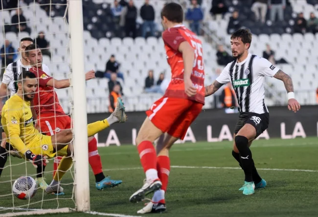 Nastavlja se Super liga, Partizan dočekuje Železničar, Zvezda igra u Bačkoj Topoli