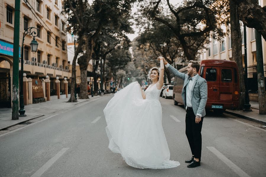 Fotografo di matrimoni Le Van (jasminwedding). Foto del 9 aprile 2020