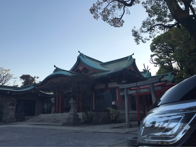 セレナの品川神社・品川・ヘッドライト・境内駐車・セレナに関するカスタム事例の投稿画像1枚目