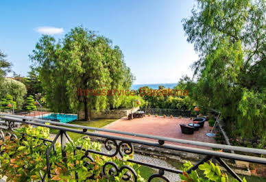 House with pool and terrace 2