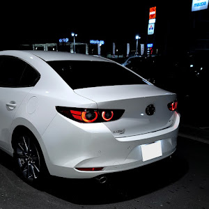 MAZDA3