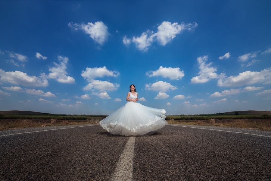 Fotógrafo de bodas Aleksa Kara (facesfoto). Foto del 5 de septiembre 2017