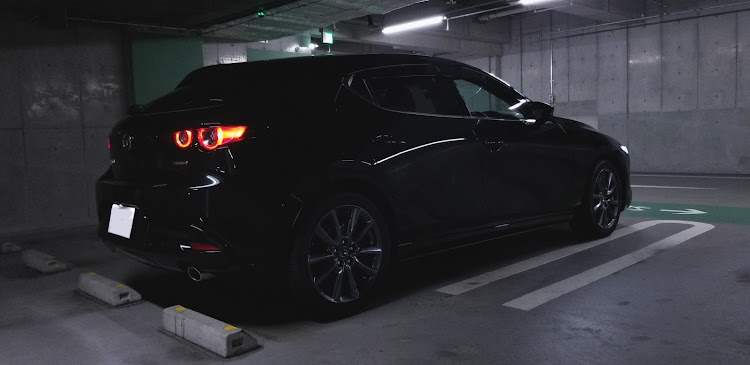 MAZDA3のドライブ・Mazda3・MAZDA・地下駐車場に関するカスタム事例の投稿画像3枚目