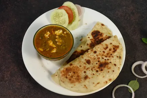 4 Paratha With Chicken Tadka [300 Ml] And Salad