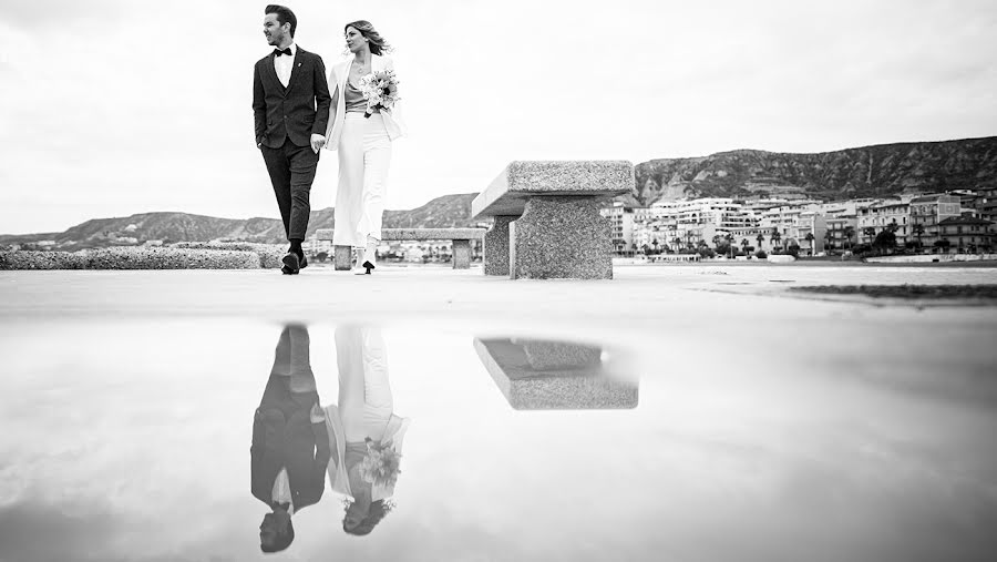 Nhiếp ảnh gia ảnh cưới Leonardo Scarriglia (leonardoscarrig). Ảnh của 23 tháng 4 2021