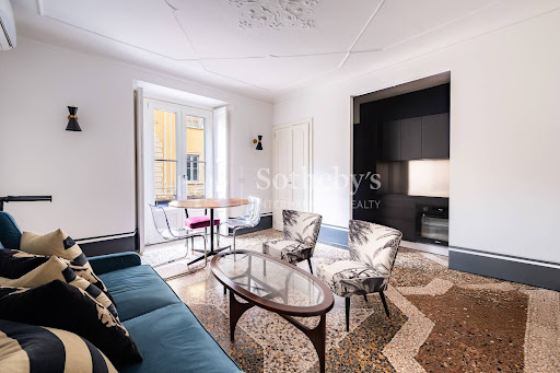 Apartment 5