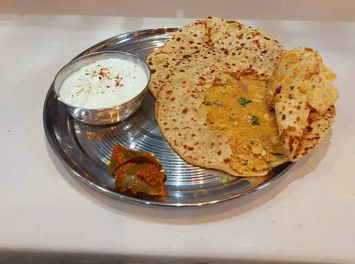 Olive Oil Sattu Paratha