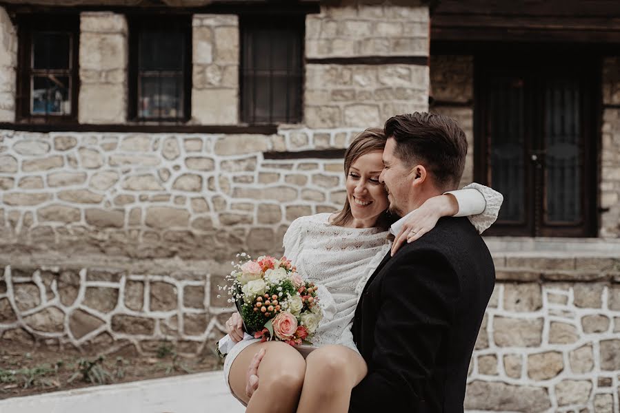 Fotografo di matrimoni Viktoriya Rayu (victoriarayu). Foto del 4 marzo 2020