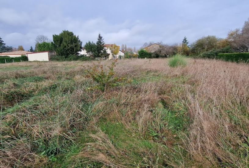  Vente Terrain à bâtir - à Saint-Léon-sur-l'Isle (24110) 