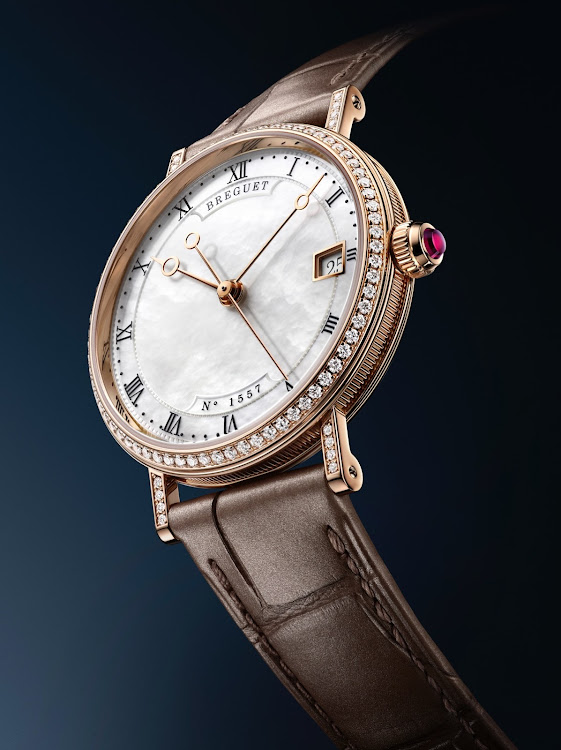 The Breguet Classique 9068 watch is powered by a self-winding mechanical movement, the 591A.