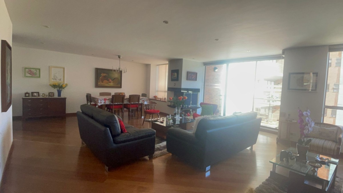 Apartamento En Venta - La Carolina, Bogota