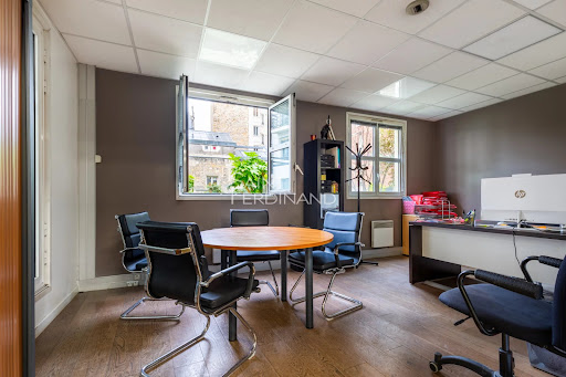 Apartment / penthouse purchase in Boulogne-Billancourt (92100) - Neighborhood Prince-Marmottan - Office with round table and chairs