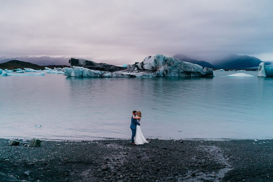 Fotografo di matrimoni Hélène Destruhaut (destruhaut). Foto del 14 aprile 2019