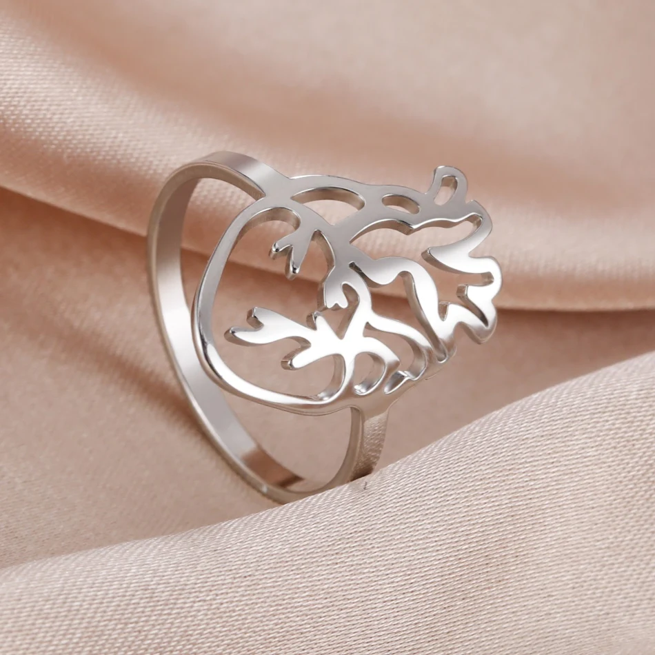 Gesneden titanium stalen ring in hersenvorm, uniek hol ontwerp, lichtgewicht en duurzaam, perfect voor het uiten van je individualiteit.