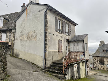 maison à Saint-Cernin (15)