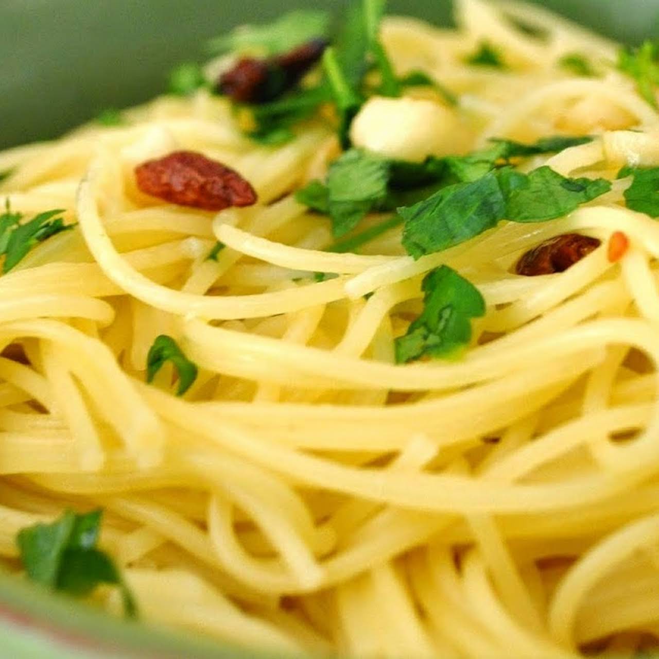  acknowledged Italian Spaghetti Aglio, Olio and Peperoncino