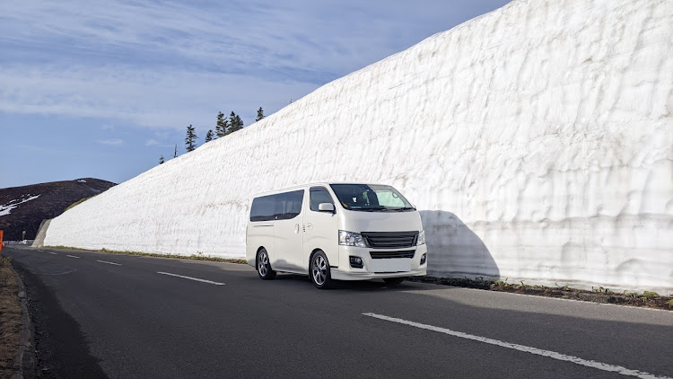 NV350キャラバンの雪の回廊・日本国道最高地点に関するカスタム事例の投稿画像2枚目