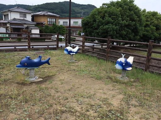 前ノ島公園  イルカとクジラ