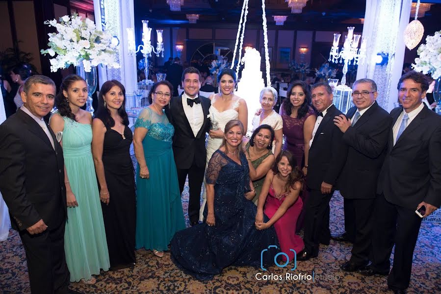 Fotógrafo de casamento Carlos Riofrio (carlosriofrio). Foto de 10 de junho 2020