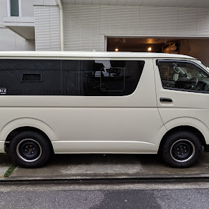 ハイエースバン GDH206V