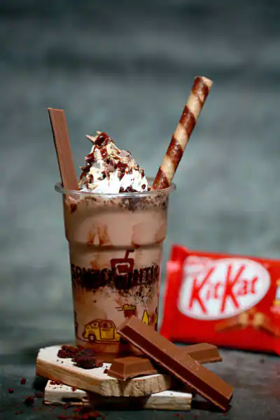 Brownie Kit Kat Thick Shake