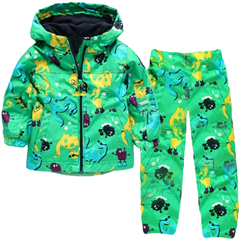 Schattige Bloemen Jas met Capuchon, Wind- en Regenbestendig. Blijf droog en stijlvol, beschermd tegen wind en regen met deze jas.