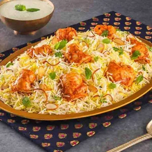 Murgh Tikka Biryani (Chicken Tikka Dum Biryani - Serves 4-5)