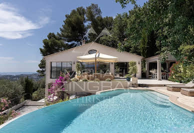 Villa with pool and terrace 7