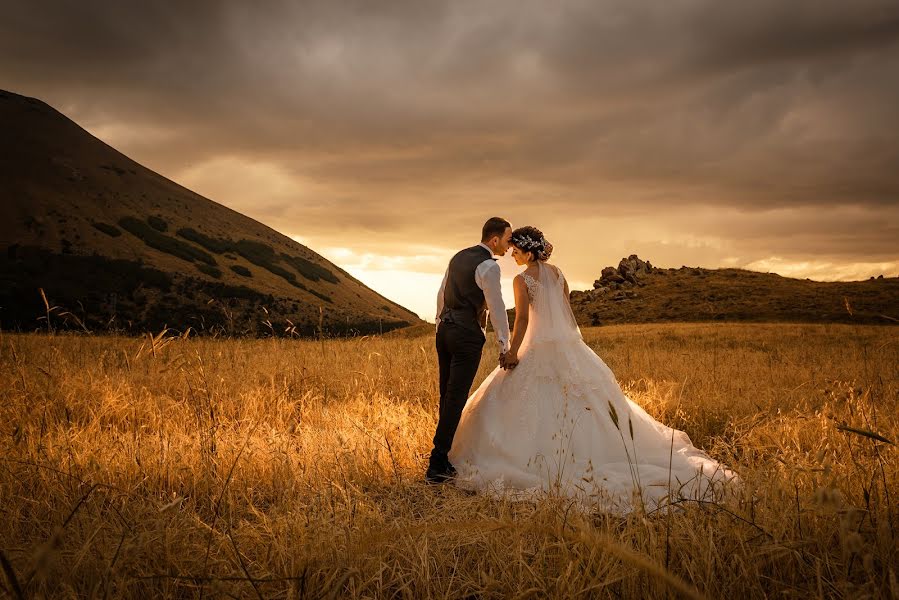 Wedding photographer Özer Paylan (paylan). Photo of 17 August 2018