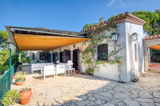 Maison avec piscine en bord de mer 3