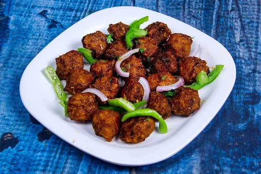 Chilli Veg Manchurian [20 Pieces]