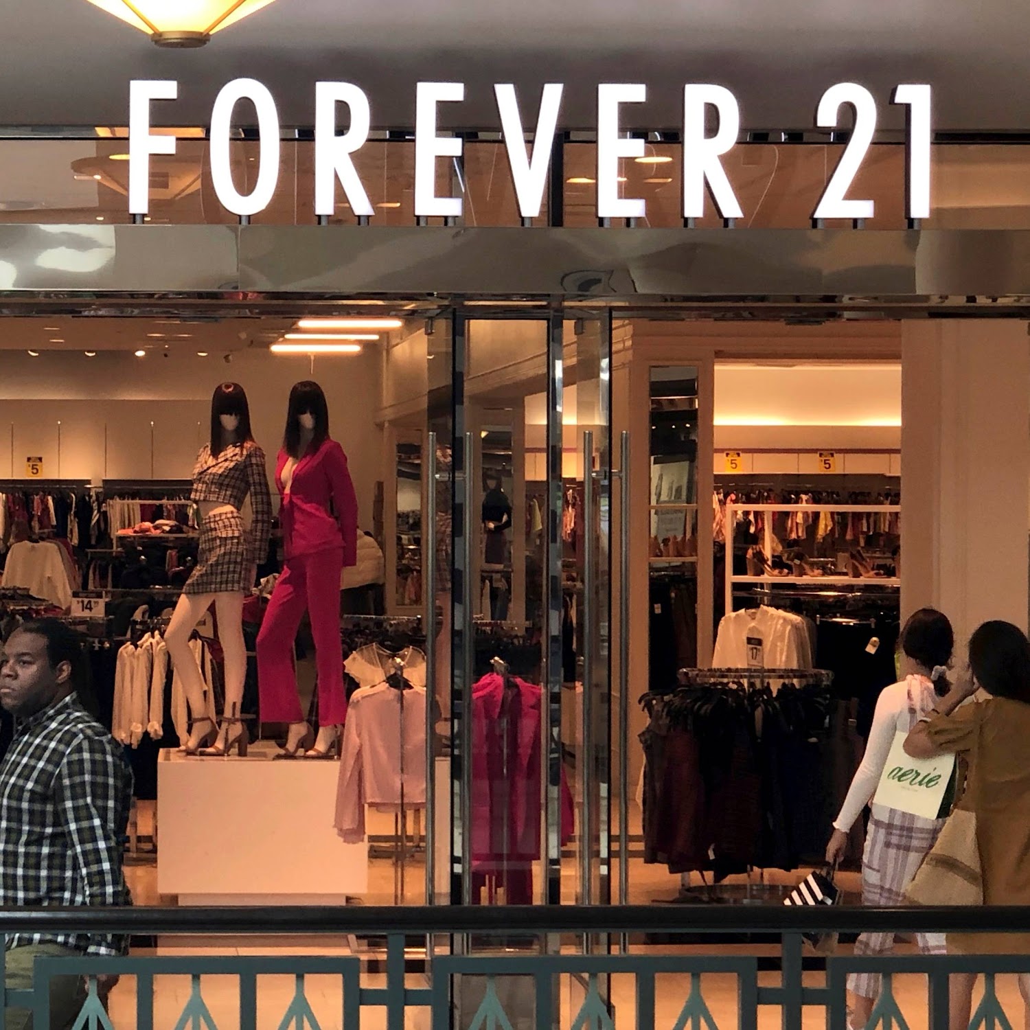 Forever 21 fashion chain closing all Canadian stores in global  restructuring