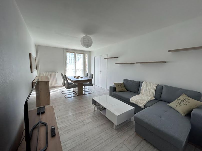 Location meublée appartement 1 pièce 11 m² à Joue-les-tours (37300), 450 €