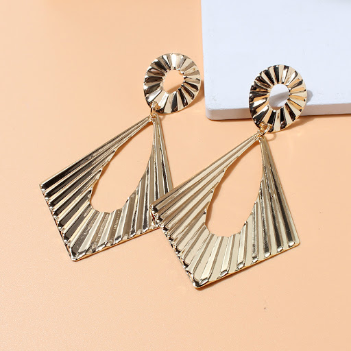 Title 3, Personalized Metal Fashion Pierced Geometric Ea...