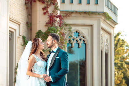 Wedding photographer Stan Vlahovsky (bellevueweddings). Photo of 17 September 2019