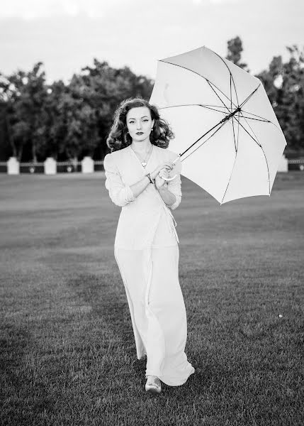 Fotógrafo de bodas Oleg Nemchenko (olegnemchenko). Foto del 27 de julio 2020