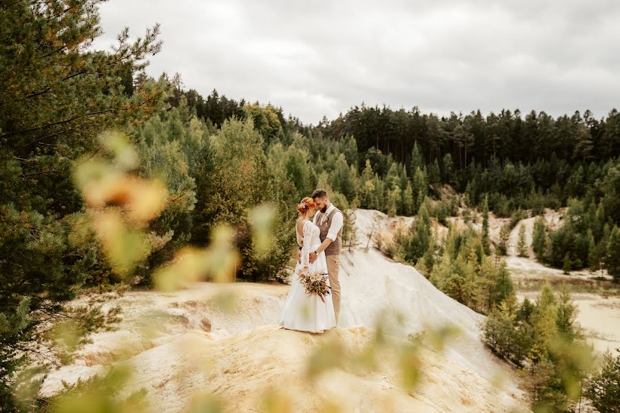 Fotógrafo de bodas Eva Havlová (evewithcamera). Foto del 20 de junio 2022