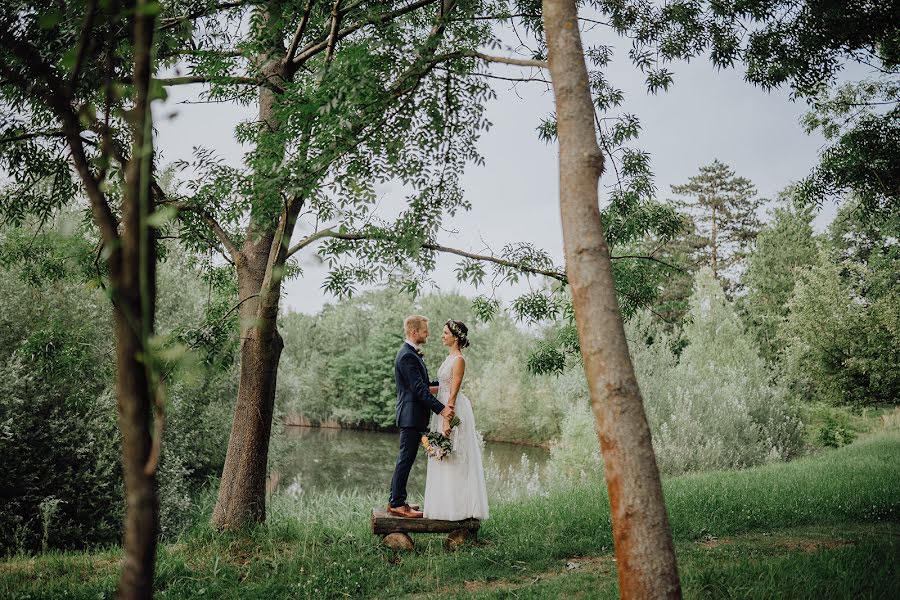 Wedding photographer Matouš Coufal (matouscoufal). Photo of 20 April 2022