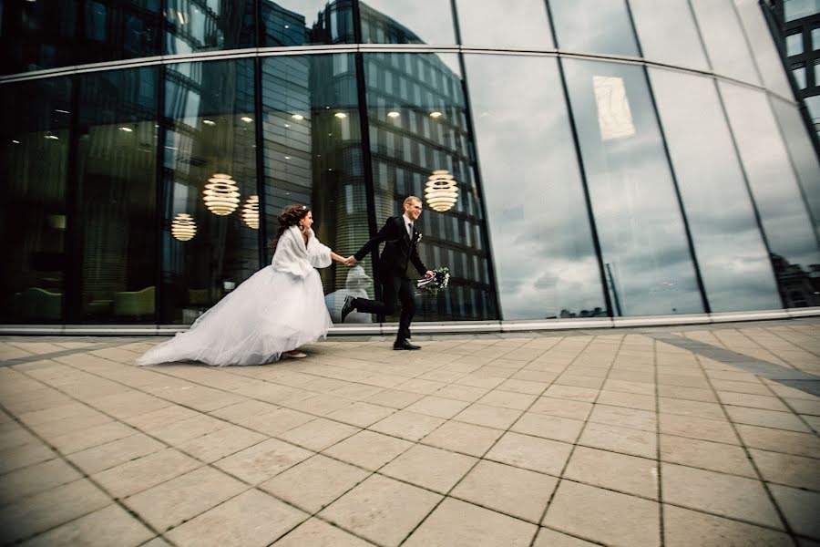 Photographe de mariage Tanya Karaisaeva (tanikaraisaeva). Photo du 28 novembre 2017