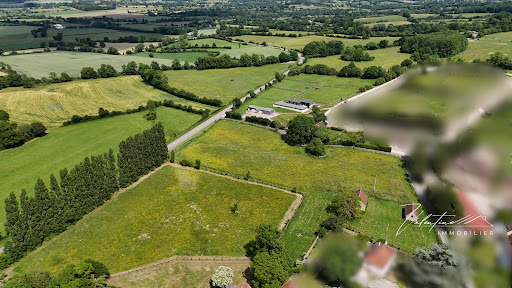 photo Corps de ferme avec jardin