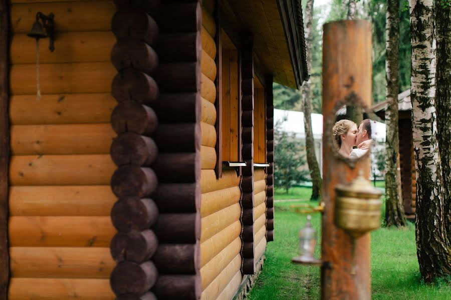 Fotógrafo de casamento Aleksey Smirnov (alekseysmirnov). Foto de 22 de março 2014