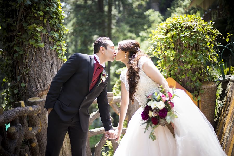 Fotógrafo de casamento Cintya Díaz (cinsanphoto). Foto de 31 de outubro 2017