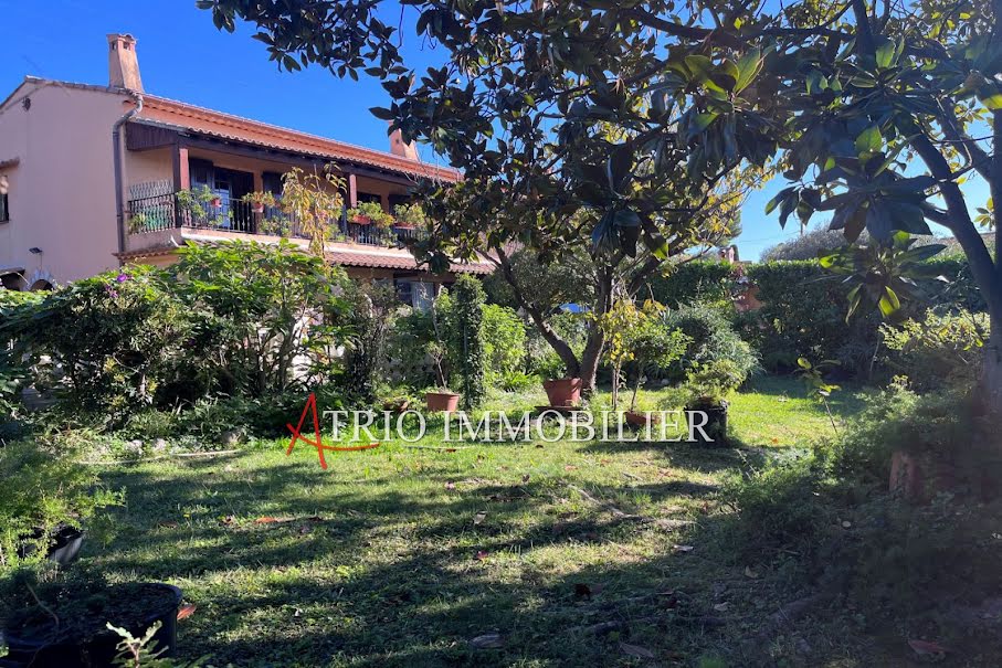 Vente villa 5 pièces 139 m² à Cagnes-sur-Mer (06800), 609 000 €