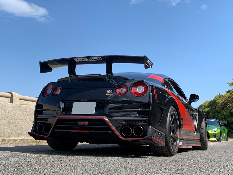 NISSAN GT-Rの香川・仕様変更・ラッピングDIYに関するカスタム事例の投稿画像2枚目