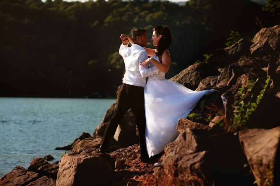 婚礼摄影师Simon Pytel（simonpytel）。2016 9月3日的照片