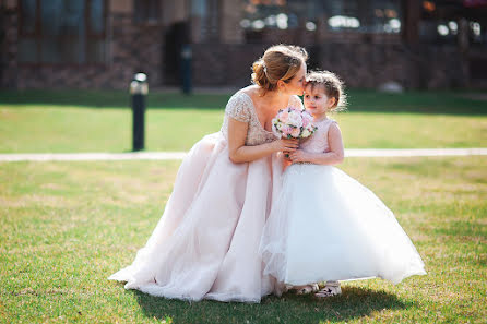 Fotografo di matrimoni Boris Zhedik (moreno). Foto del 11 luglio 2017