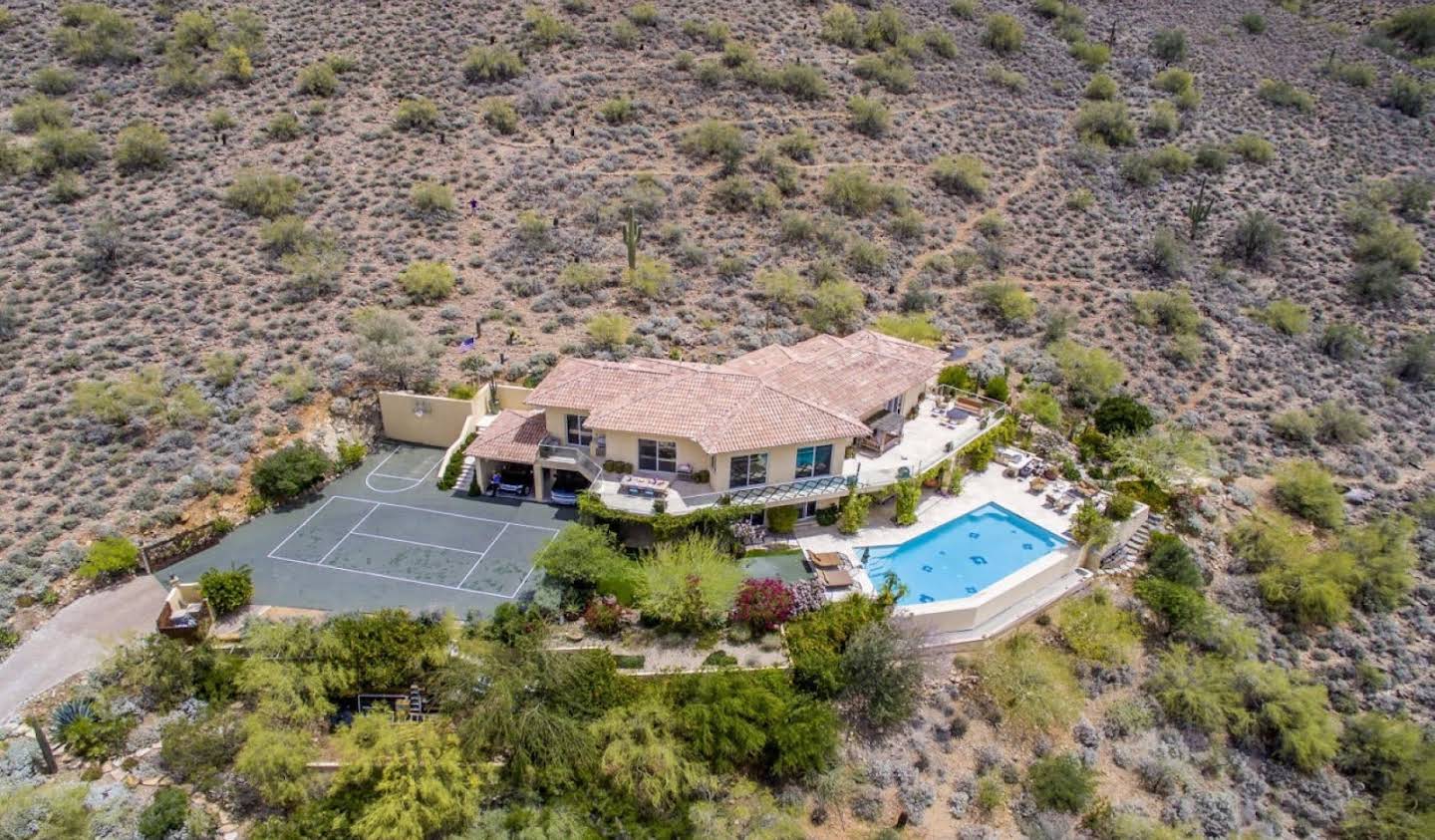 House with pool Cave Creek